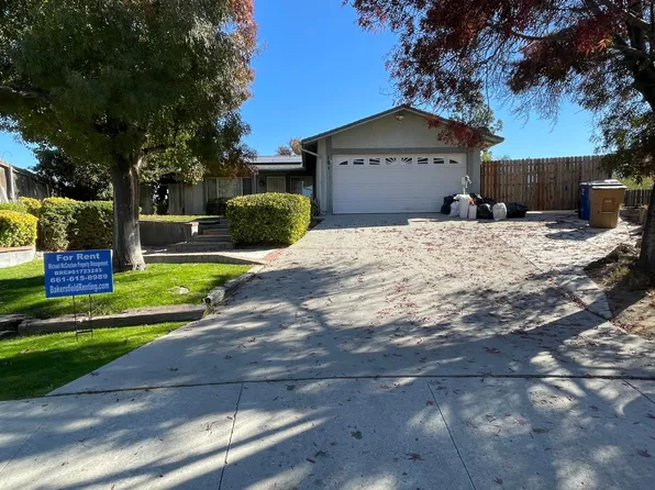 101 Star Ct, Bakersfield, CA 93308