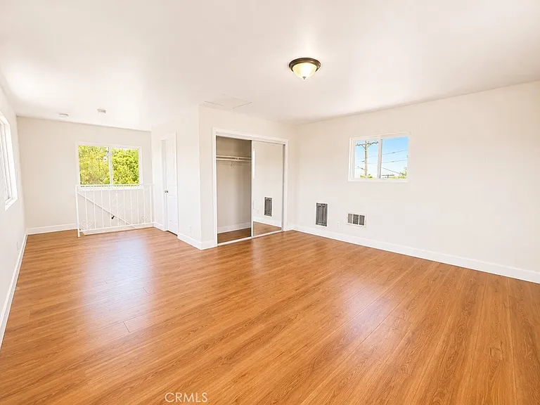 1180 Langley Way — Photo 22