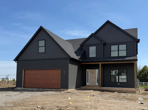 1824 Caleb Ct, Waterville, OH 43566