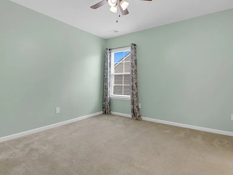 1419 Hermitage Ln — Photo 24