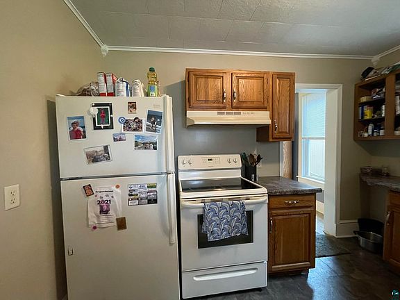5th image of 317 W 12th Ave