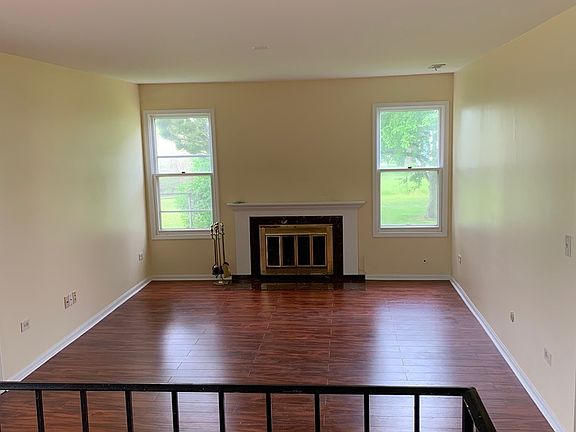 4th image of 1028 John Dr