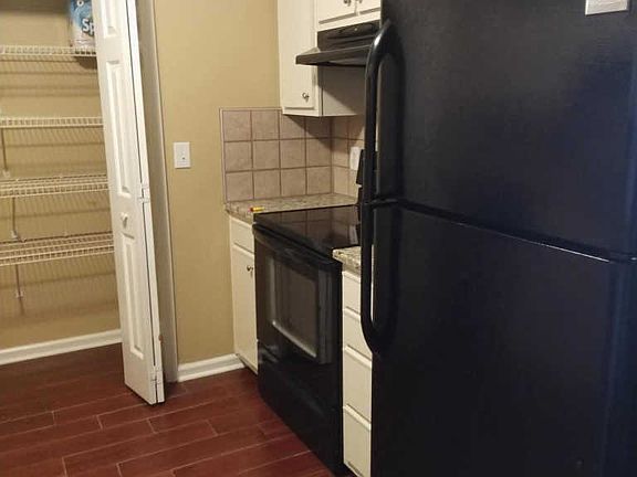 4th image of 111 B Breezewood Dr