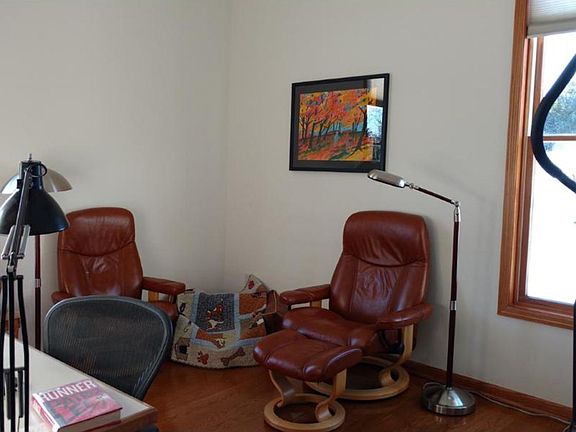 4th image of 22732 Olgilvie Ave N