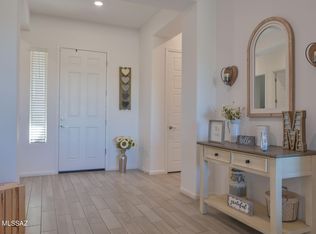 10843 N Cactus Point Dr, Tucson, AZ 85742