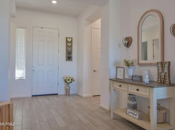 10843 N Cactus Point Dr, Tucson, AZ 85742