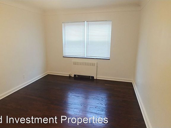 3rd image of 1634 Anita Pl APT 2