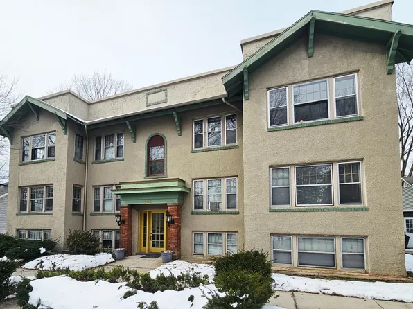 205 Michigan Ave APT 2, Valparaiso, IN 46383