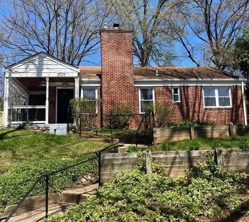 8413 Spencer Ct