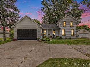5452 32nd Ave, Hudsonville, MI 49426
