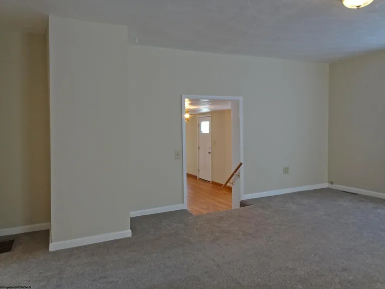 2726 Stewartstown Rd — Photo 20