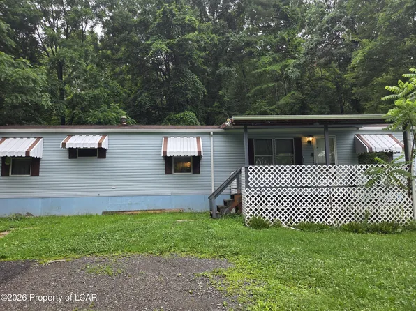 328 Old Tavern Rd, Hunlock Creek, PA 18621