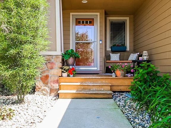 2nd image of 3013 W Courtyard Ln