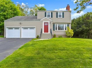 115 Blueberry Ln, Stratford, CT 06614