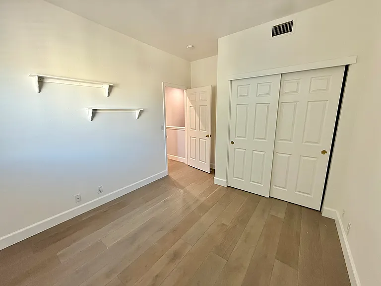4238 Diavila Ave — Photo 32