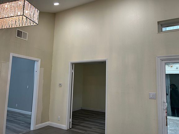 4th image of 162 Banana Grove Ln