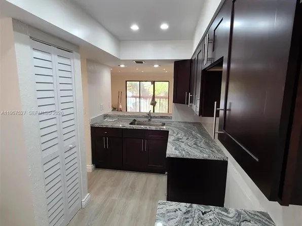 4020 Del Rio Way #720, Fort Lauderdale, FL 33351