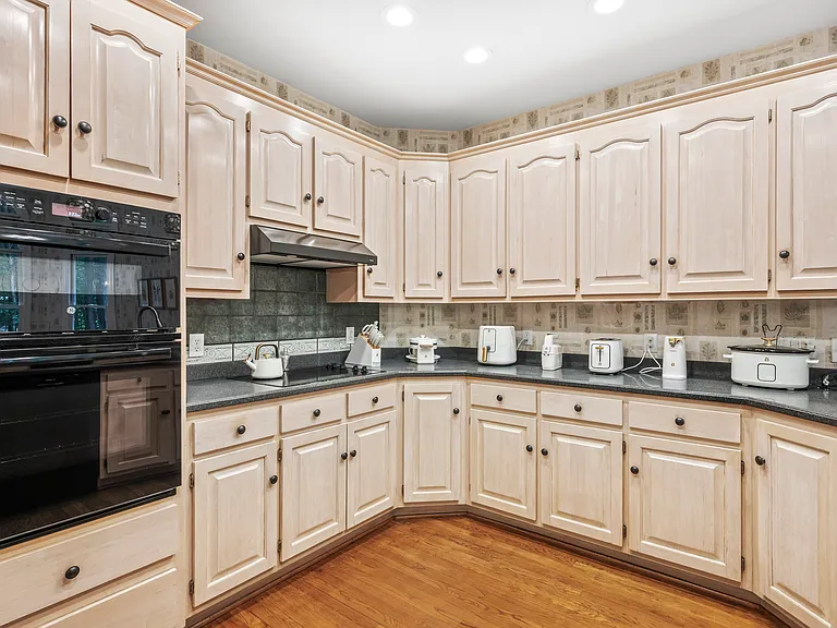 5808 Laurel Rock Ln — Photo 18
