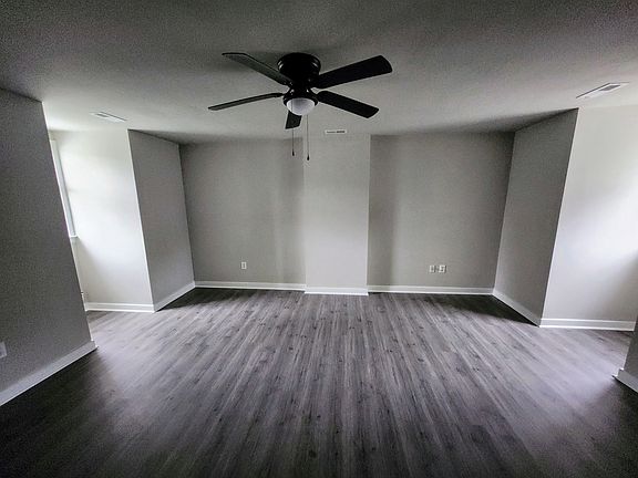 5th image of 314 Dundee Ave