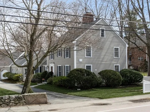 125 North St #1, Medfield, MA 02052