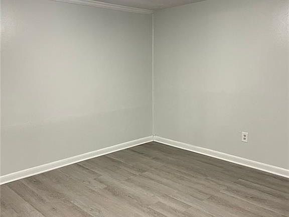 2nd image of 665 Barnes Dr SW APT 3