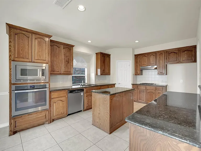10438 Coach House Ln — Photo 26