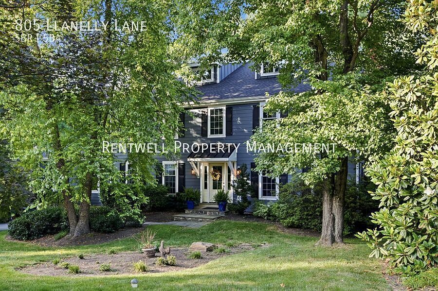 1st image of 805 Llanelly Ln