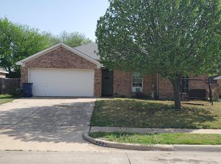 532 Barbara Jean Ln, Burleson, TX 76028