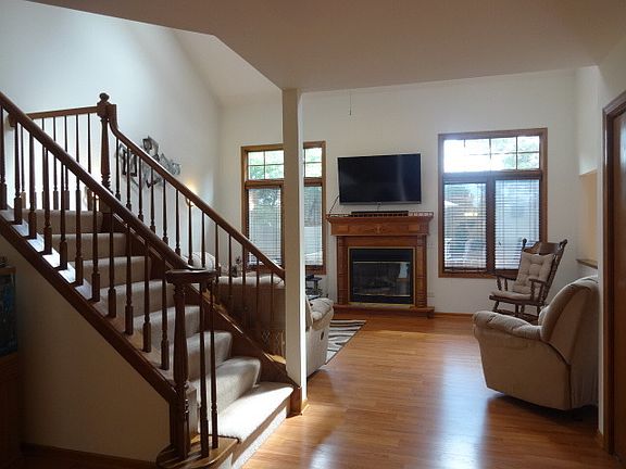 3rd image of 16629 Kildare Ct