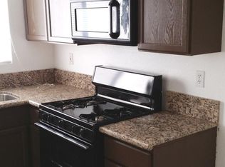 14313 Ivy St, Adelanto, CA 92301