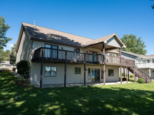 1046 Crown Point Dr, Weidman, MI 48893