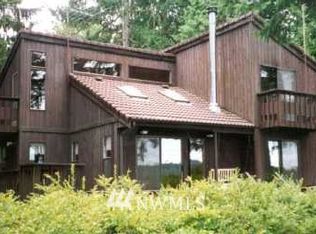 519 E Pointes Dr, Shelton, WA