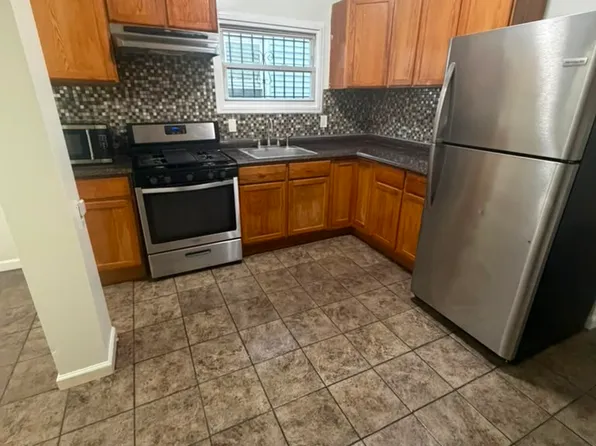 126 N 17th St Floor 1, East Orange, NJ 07017