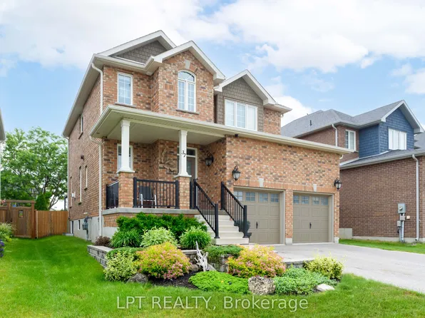 37 Wilson St, Collingwood, ON L9Y 0Y8