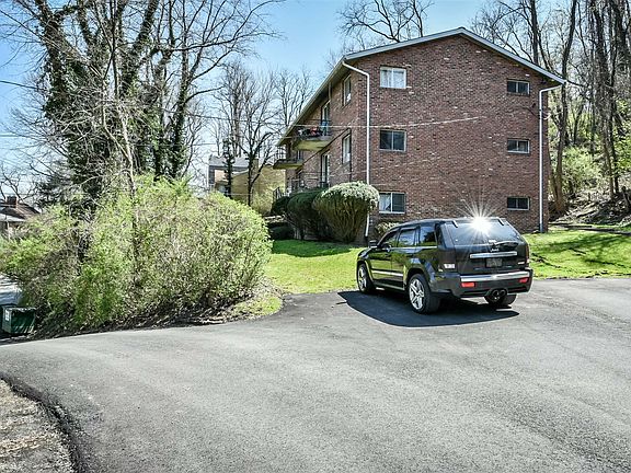 2nd image of 20 Marwood Ave