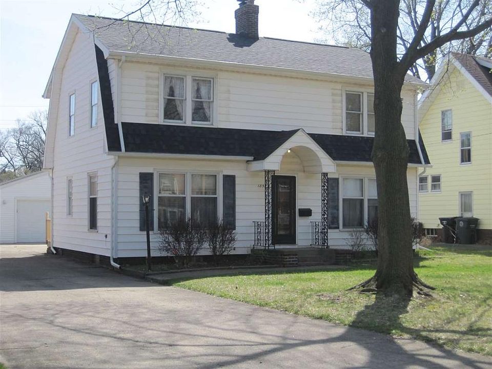 1st image of 1858 N Adams St