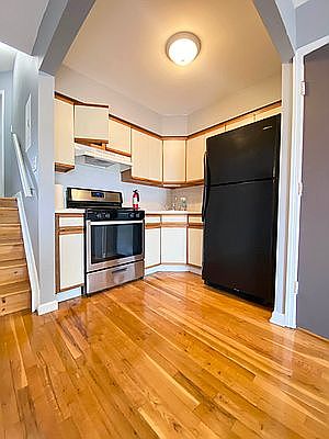 1st image of 162 Bay 8 St #3