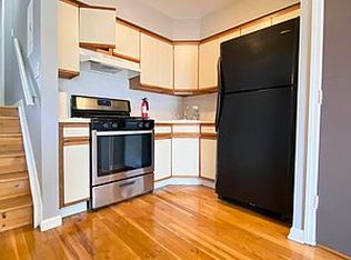 162 Bay 8 St #3, Brooklyn, NY 11228