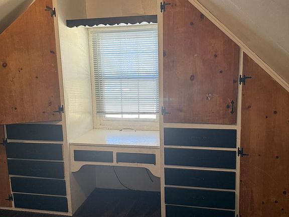 5th image of 213 E Big Bear Blvd