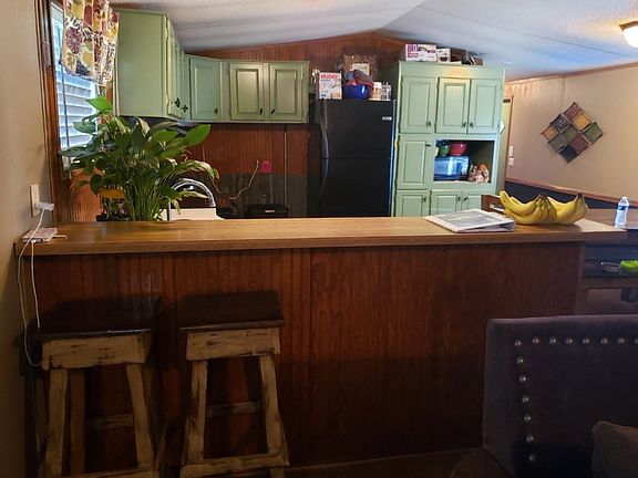 4th image of 2211 County Road 1211
