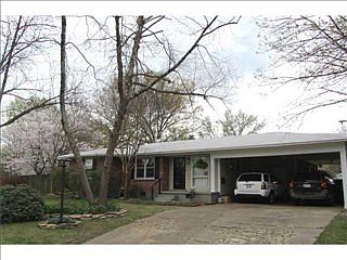 2nd image of 4467 E Mallory Ave