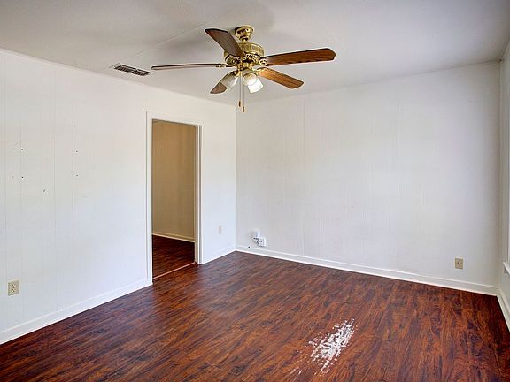 3rd image of 427 Marengo St