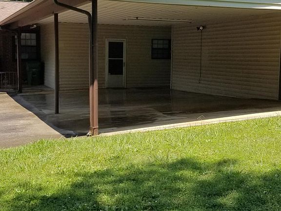 2nd image of 1414 W Ray Ave