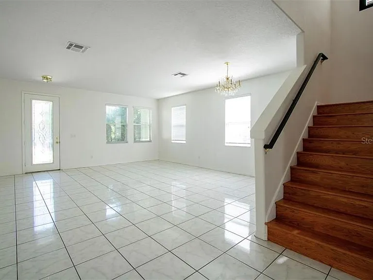 1412 Blackwater Pond Dr — Photo 2