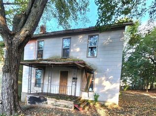 308 N 6th St, Cambridge, OH 43725