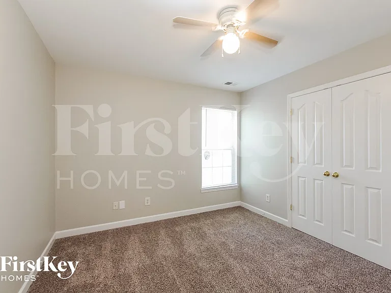 1008 Sandbox Cir — Photo 13
