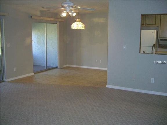 4th image of 510 Finsbury Cir Unit A