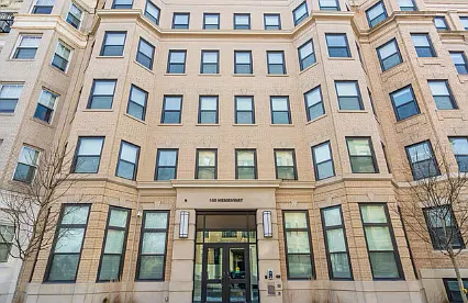 118 Hemenway St #3