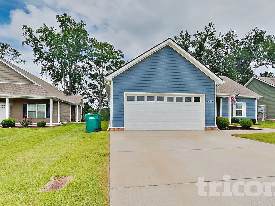 1st image of 920 Stokewood Pl