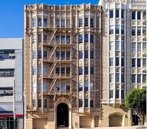 3rd image of 1725 Van Ness Ave APT 302
